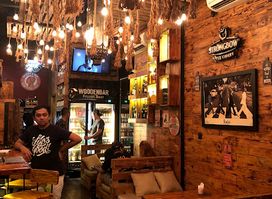 Wooden Bar Serpong