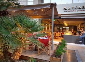 Manjar Wise Food, Coffee & Wine Bar