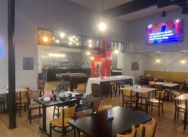 Game 7 Sports and Games Grill