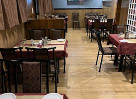 GURU INN’S FLOATING SPIRIT RESTAURANT & BAR