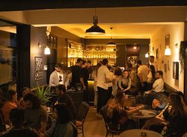 Guff Bar