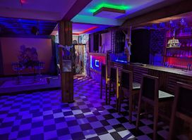 Khum Bar