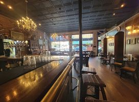 The Crown & Thistle Pub