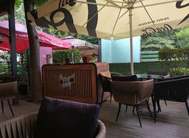 ten11 lounge
