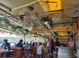 Hondoq Bay Cafe
