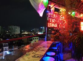 Le'Fê Rooftop Bar