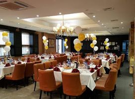 Vineyard Wine Bar & Restaurant