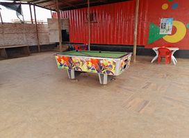 Holly's Bar