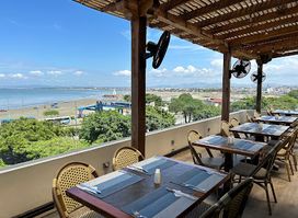 Casa Rosada Lounge Restaurant