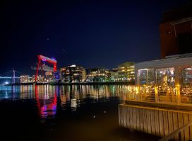 River Restaurant On The Pier