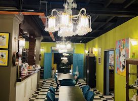 BVLGANVILLA BAR & LOUNGE
