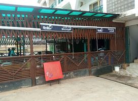 Gnik Pub and Restaurant