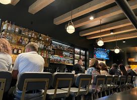 The Lounge Craft Kitchen + Cocktails