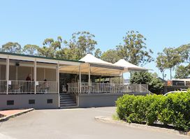 Cooee Hotel