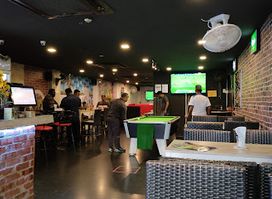 CRICKET 77 BAR & KITCHEN