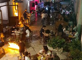 14th American Pub