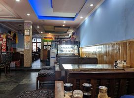 Snow Lion Hotel and restaurant