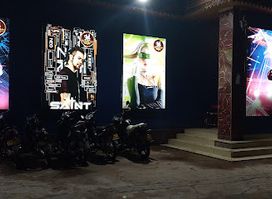 ຮ້ານບັນເທີງ ໂທນິກ