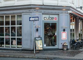 CUBE bar