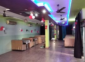Mezbaan Bar and Restaurant