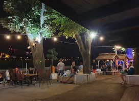 La Playa Music Bar