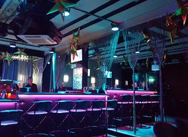 VINTAGE CLUB