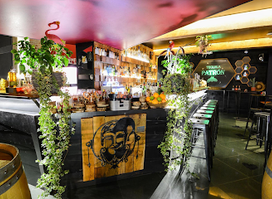 Joker Cocktails & Bar