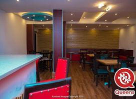 Queens Sports Bar & Restaurant