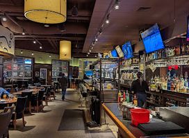 Bar Louie - Westgate Entertainment District