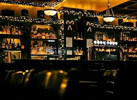 Twomey's Irish Pub