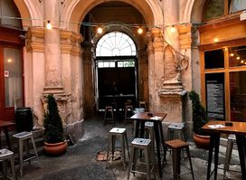 Bukowski Bar
