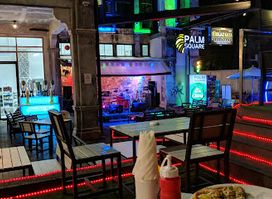 Palm Square