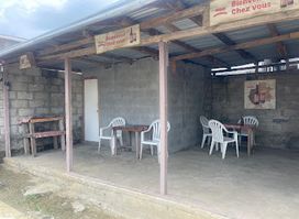 Mouila Bar chez Mamina (R10)
