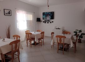 CÁ BANI RESTAURANTE BAR