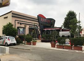 Regina Resto Café