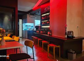 LYKKE Brunch & Wine bar