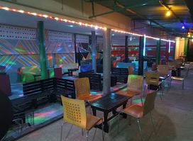 Le Cyclone bar restaurant de Porto-Novo