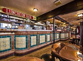 Whitelock's Ale House