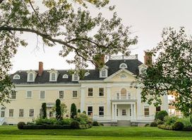 The Inn at Burklyn and Restaurant