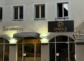 Prince Bar - Lounge - Café