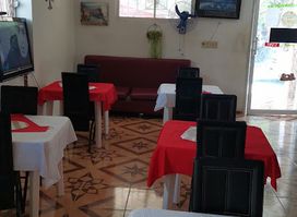 Le bon Plat Bar Restaurant et Piscine