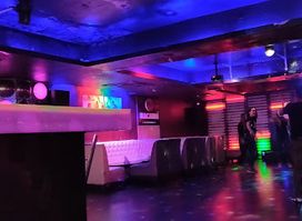 Qb Lounge