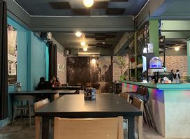 ALLEY BISTRO