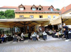 Caffe & Coktail bar Enigma