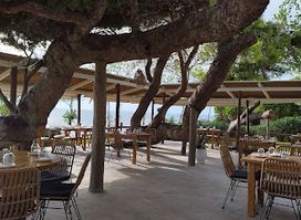 Akrotiri Restaurant CocktailBar