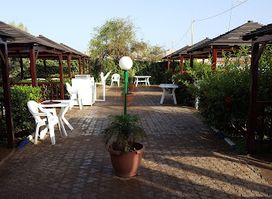Zahra : Café & Restaurant