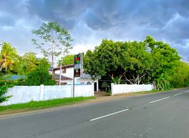 V-One Restaurant & Beer Bar