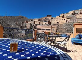 Riad otos views