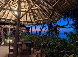 Kajibange BAR & Guest House