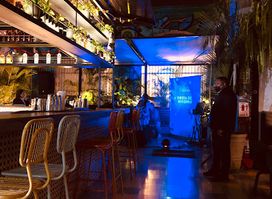 Dada Bar & Restaurant